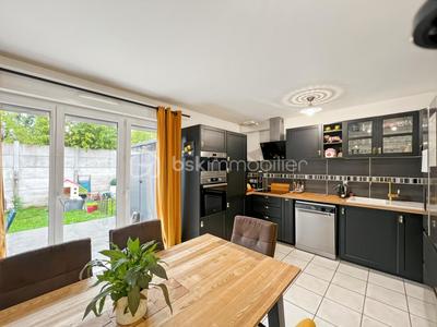 Pavillon - 80 m² - 4 pièces