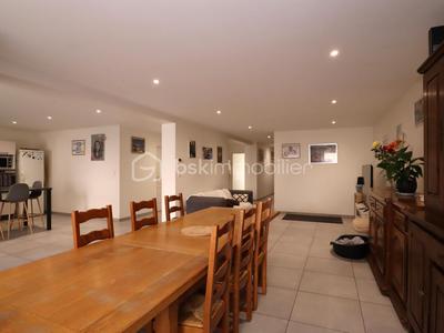 Maison de ville - 256 m² - 6 pièces