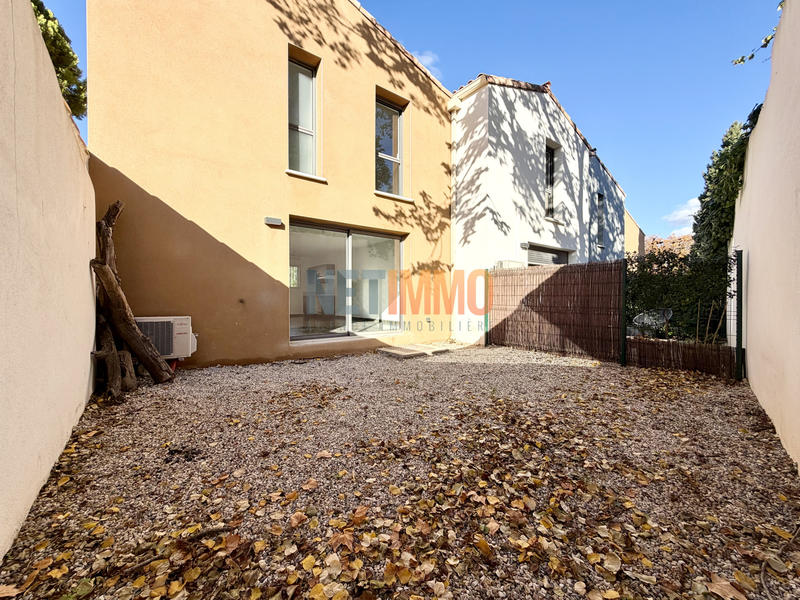 Villa - 90 m² - 4 pièces