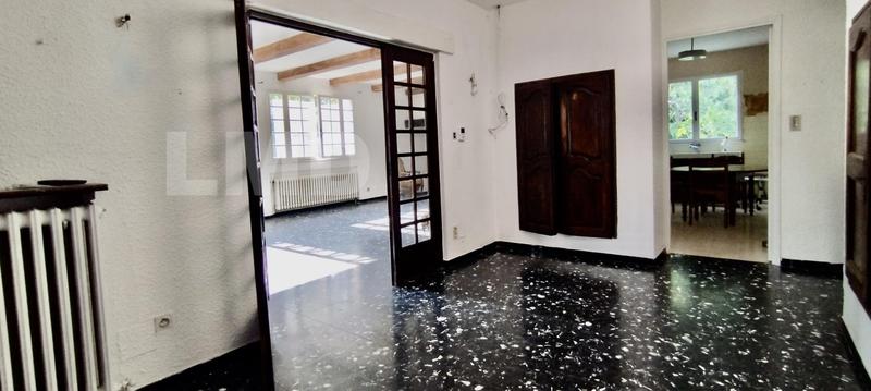 Maison - 216 m² - 10 pièces