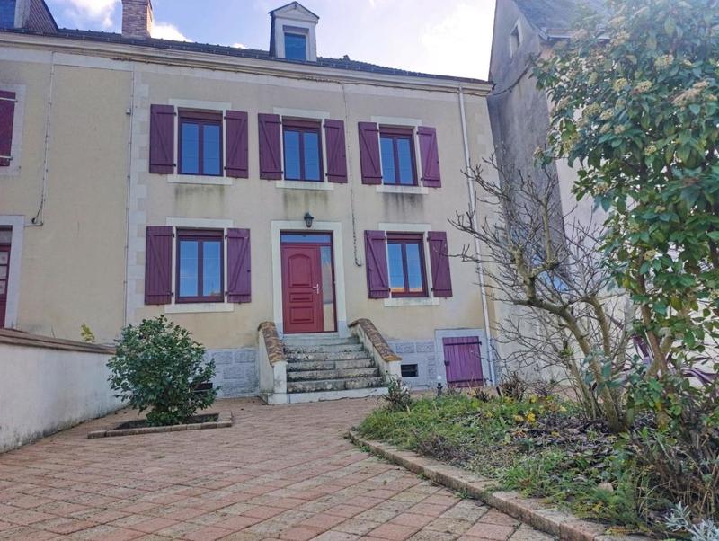 Maison - 122 m² - 5 pièces