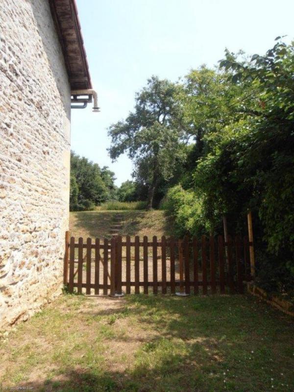 Maison en pierre - 96 m² - 4 pièces