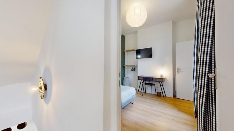 Maison en pierre - 164 m² - 9 pièces