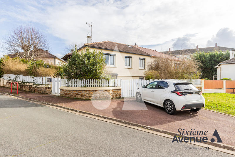 Maison - 96 m² - 5 pièces