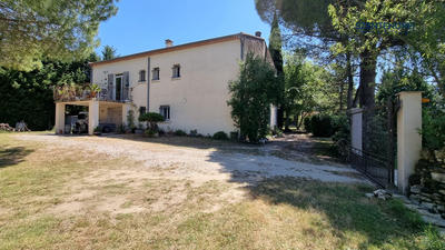 Maison - 180 m² - 7 pièces