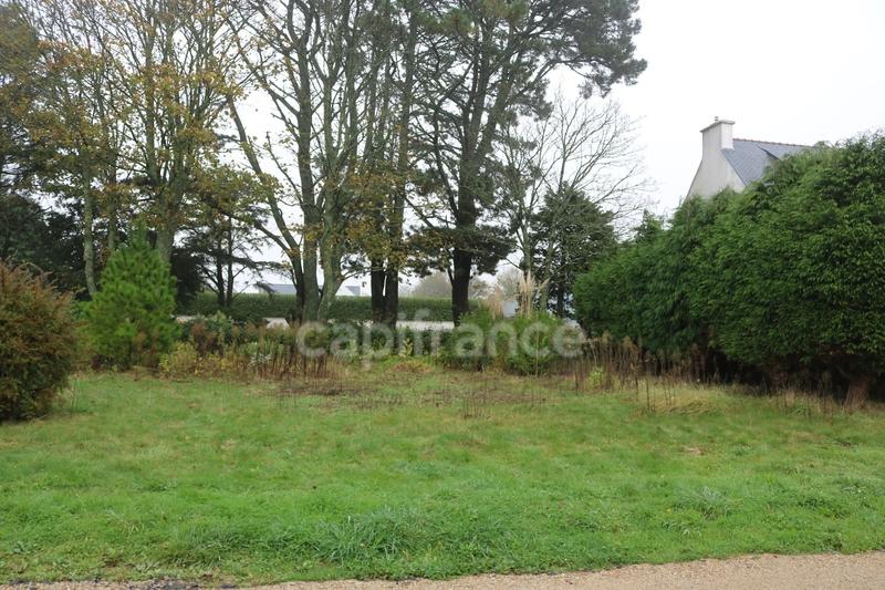 Terrain constructible - 608 m²