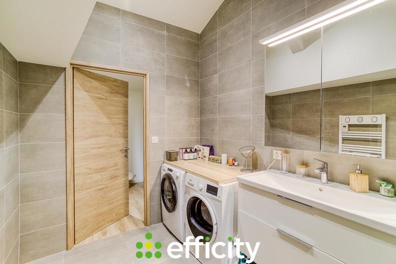 Appartement - 105 m² - 4 pièces