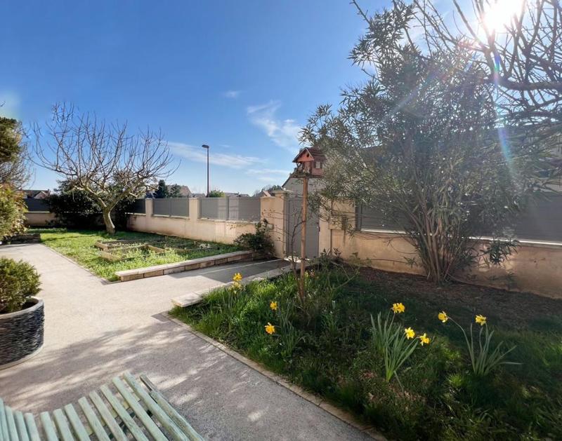 Maison - 138 m² - 8 pièces