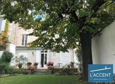 Bastide - 211 m² - 5 pièces