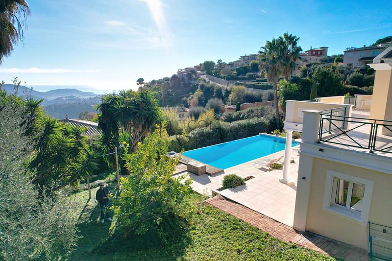 Villa - 200 m² - 6 pièces