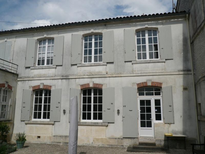 Maison - 185 m² - 7 pièces