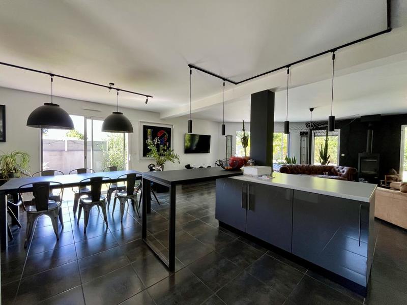 Maison - 160 m² - 6 pièces