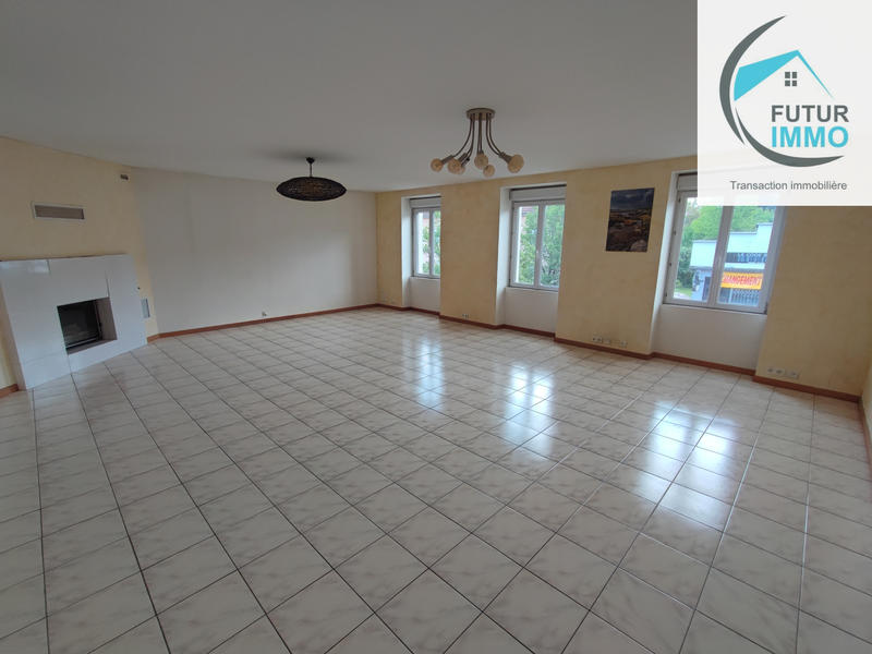 Maison - 325 m² - 9 pièces