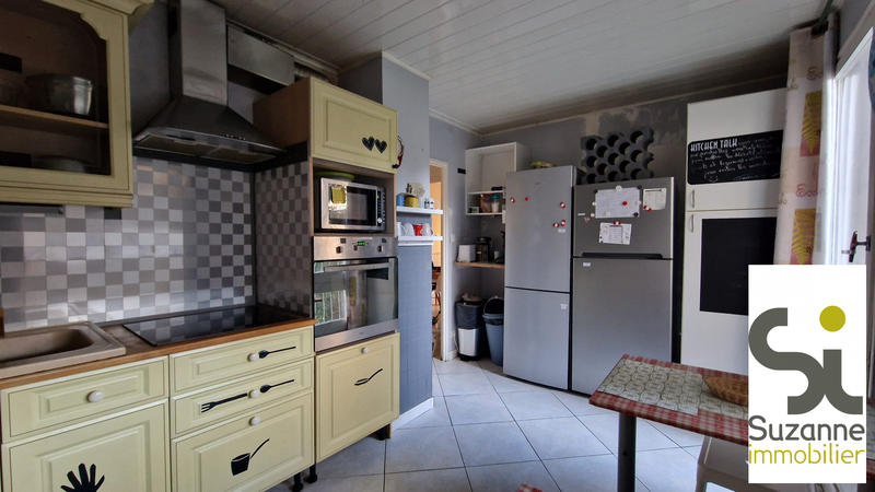 Appartement - 93 m² - 5 pièces