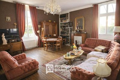 Propriété - 197 m² - 10 pièces