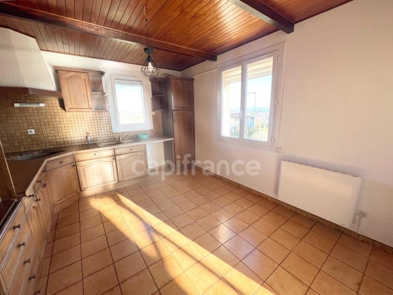 Maison - 222 m² - 7 pièces