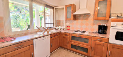 Appartement - 80 m² - 3 pièces