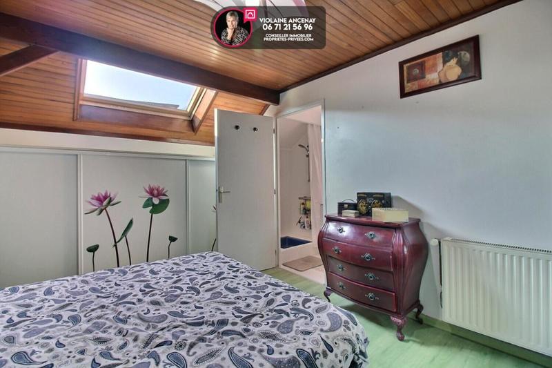 Maison - 159 m² - 8 pièces