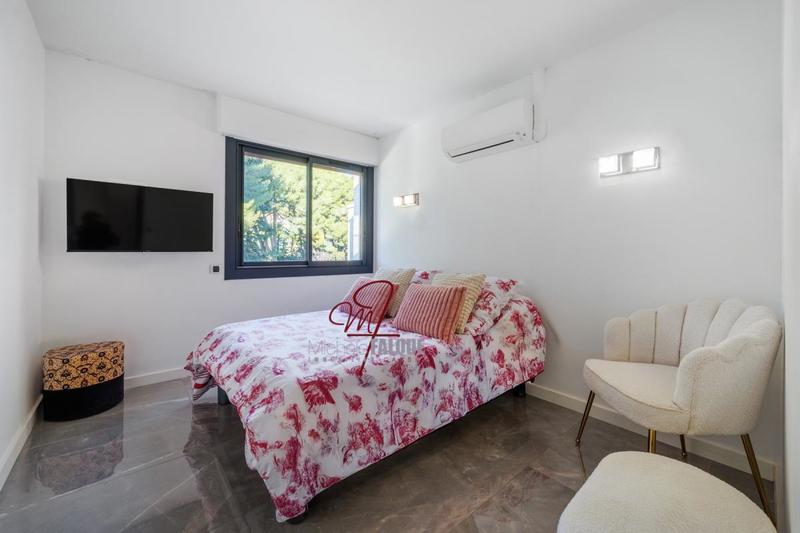 Appartement - 96 m² - 3 pièces