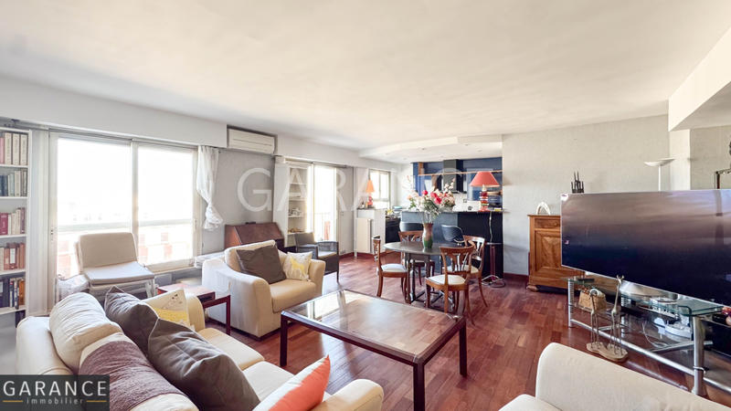 Appartement - 152 m² - 6 pièces