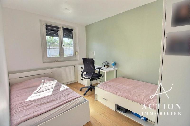 Maison - 85 m² - 5 pièces