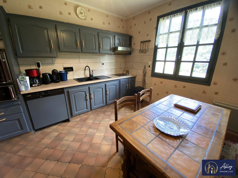 Maison - 161 m² - 7 pièces