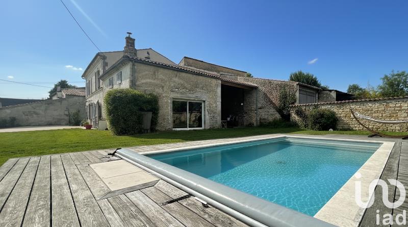 Maison - 200 m² - 7 pièces