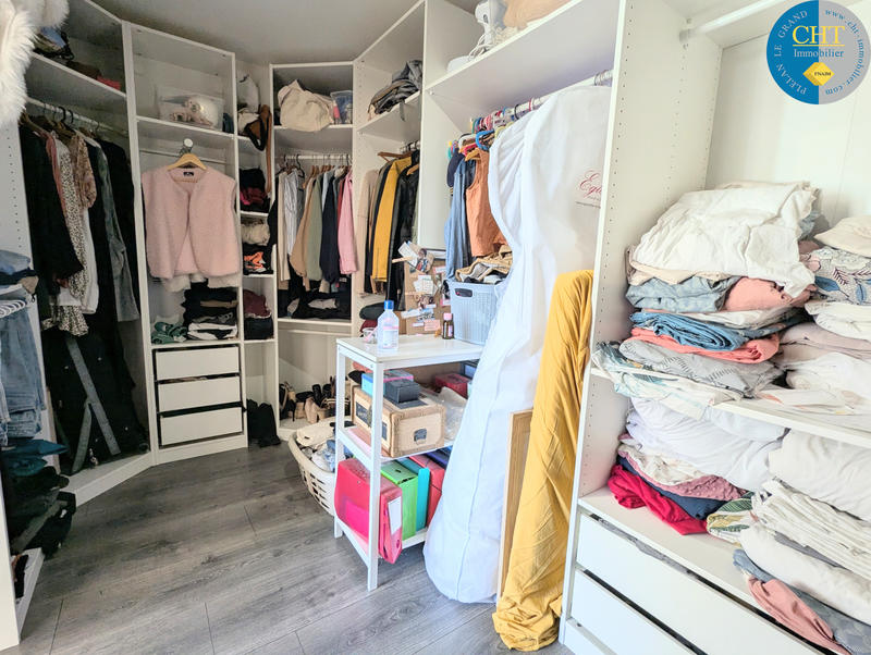 Maison - 230 m² - 6 pièces