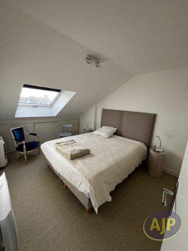 Appartement - 84 m² - 4 pièces