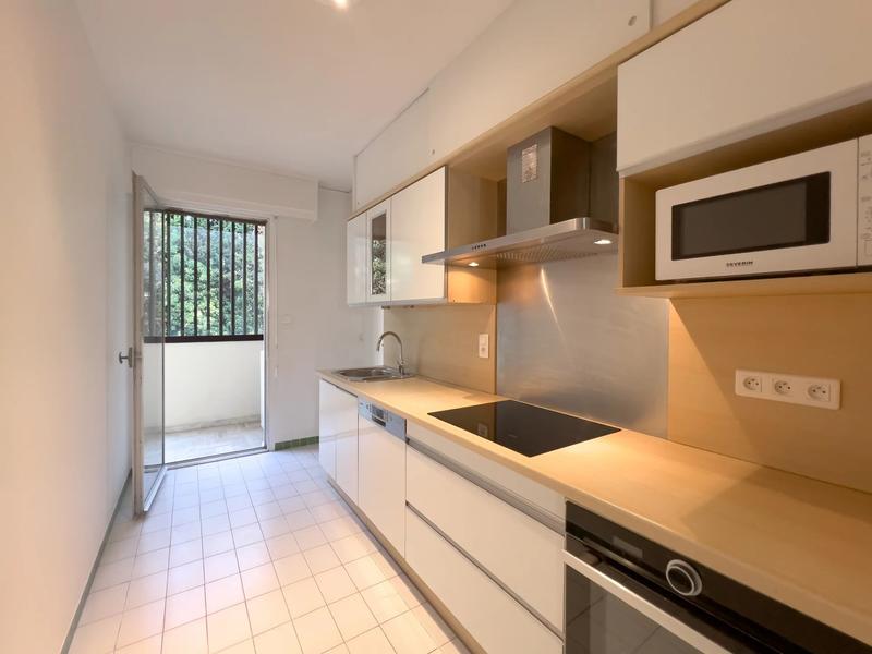 Appartement - 85 m² - 3 pièces