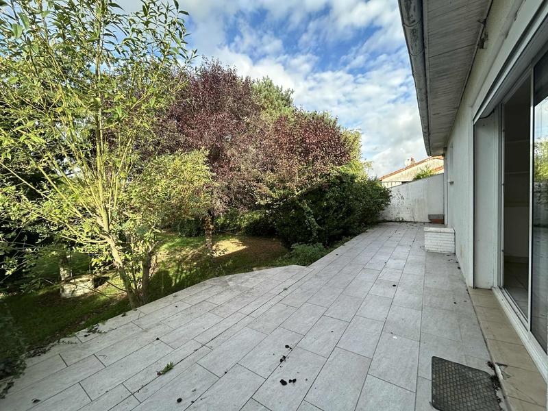 Maison traditionnelle - 94 m² - 5 pièces