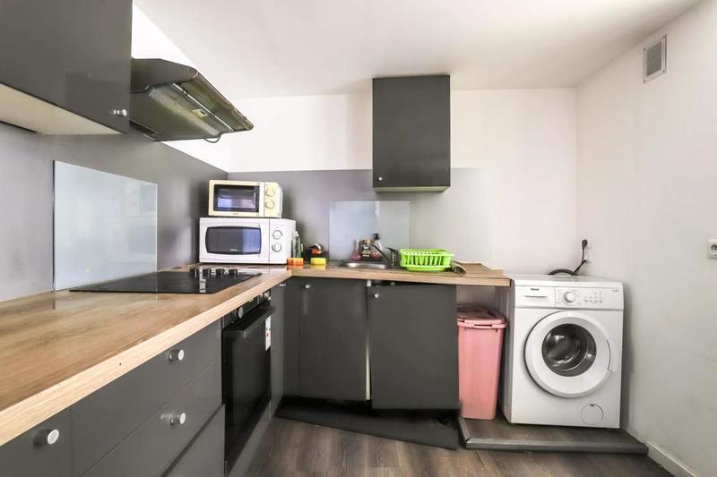 Maison - 98 m² - 8 pièces