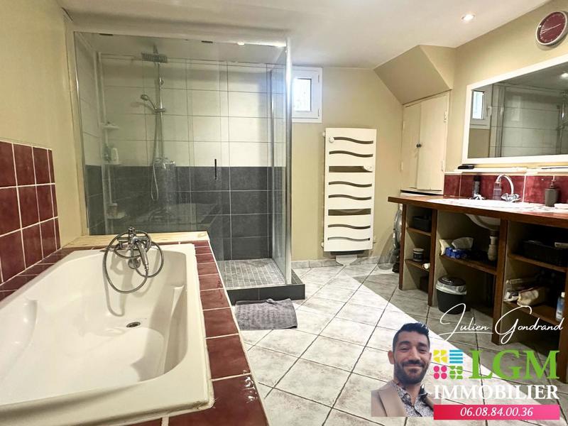 Maison - 168 m² - 6 pièces