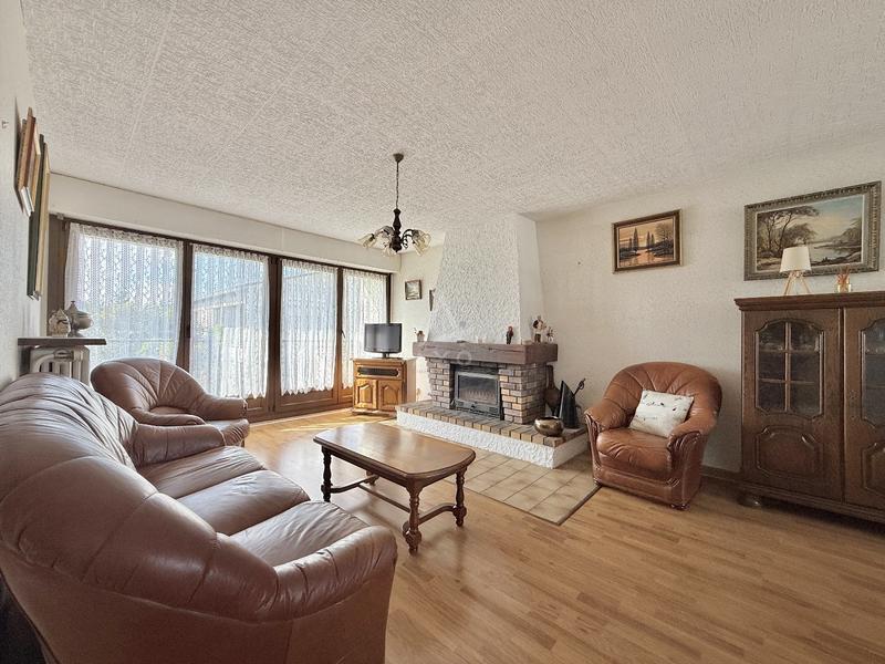 Maison - 143 m² - 6 pièces