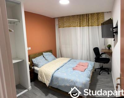 Chambre - 10 m² - 1 pièce