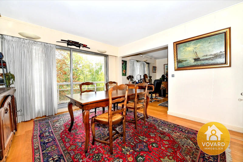 Appartement - 98 m² - 5 pièces