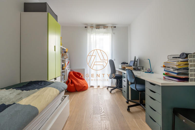 Appartement - 89 m² - 4 pièces