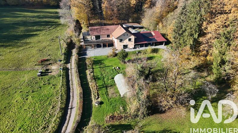 Maison - 290 m² - 9 pièces