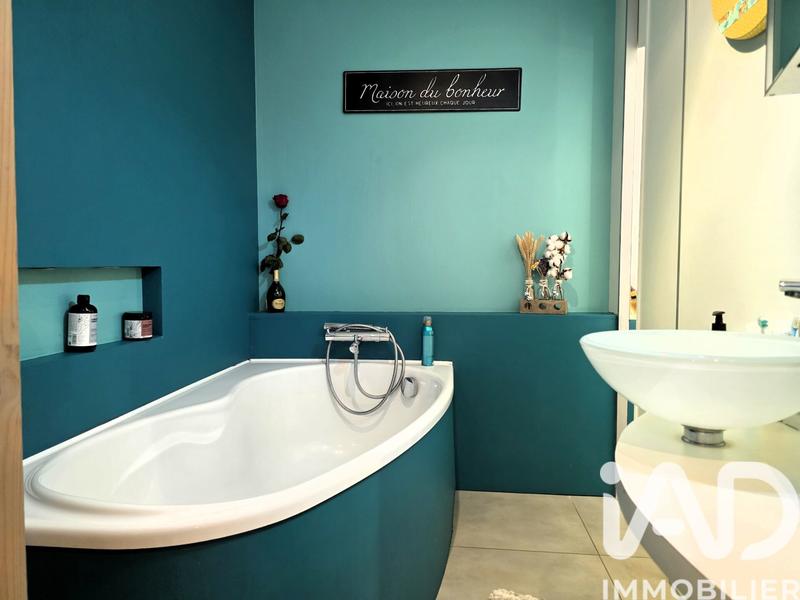 Appartement - 94 m² - 4 pièces