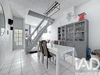 Maison de ville - 95 m² - 5 pièces