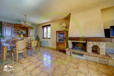 Maison - 131 m² - 7 pièces