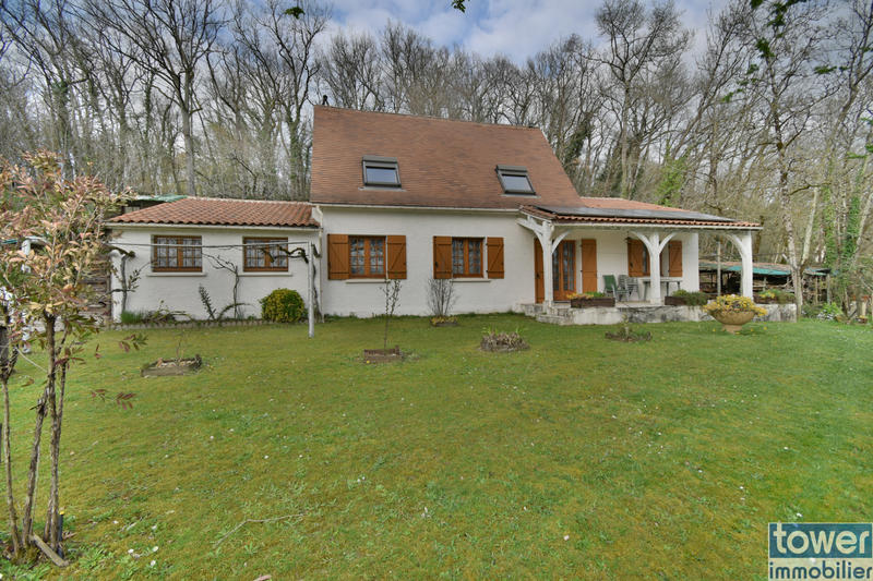 Maison - 138 m² - 6 pièces