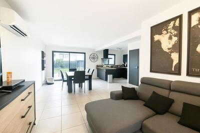 Maison - 97 m² - 4 pièces