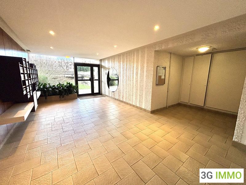 Appartement - 80 m² - 3 pièces