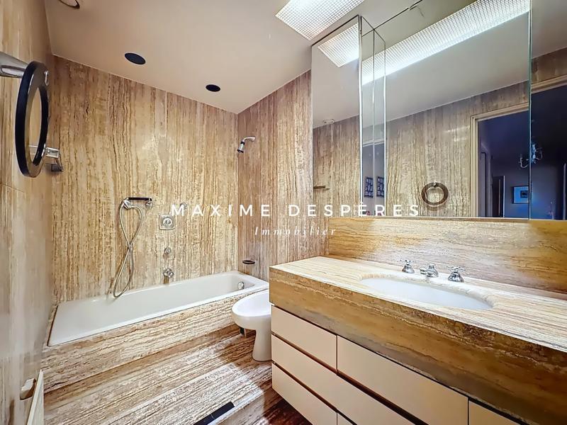 Appartement - 85 m² - 4 pièces