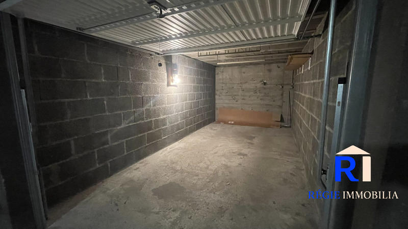 Parking / Garage - 17 m²