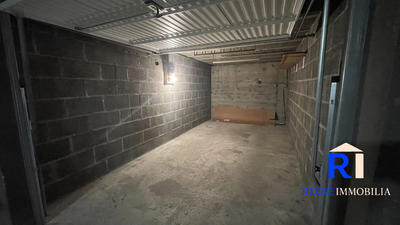 Parking / Garage - 17 m²