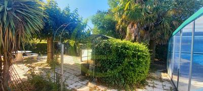 Maison - 260 m² - 8 pièces