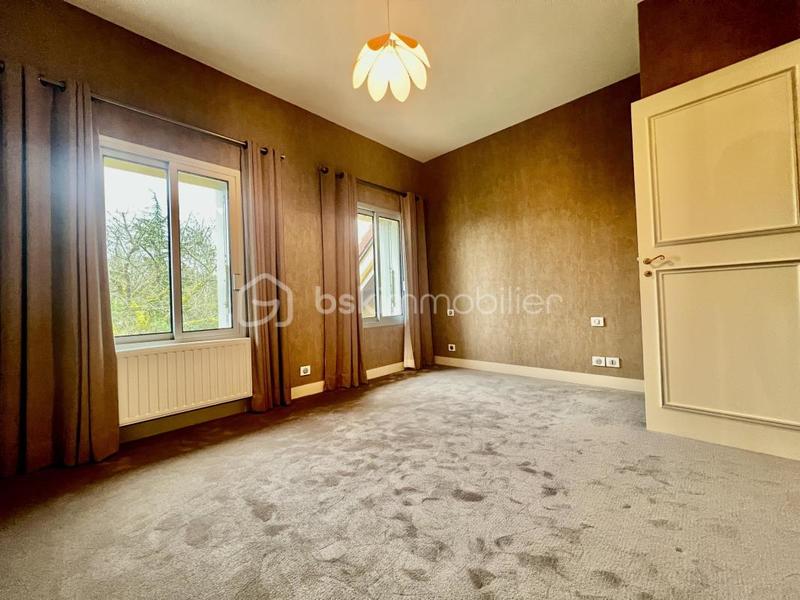 Château - 138 m² - 5 pièces