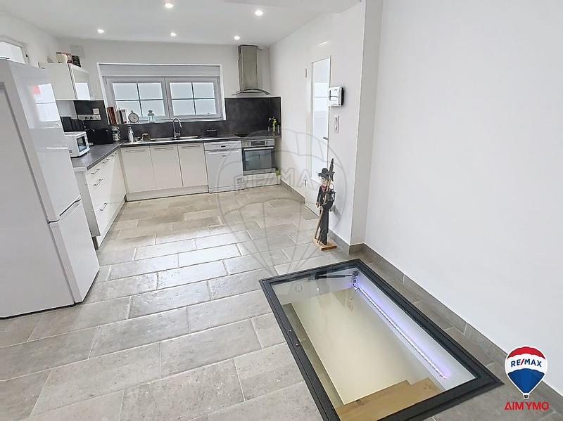 Maison - 140 m² - 5 pièces